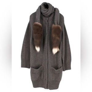 Dolce & Gabbana Grey Wool &
Alpaca Fox Tail Trim
Cardigan Super Soft Sweater NEW